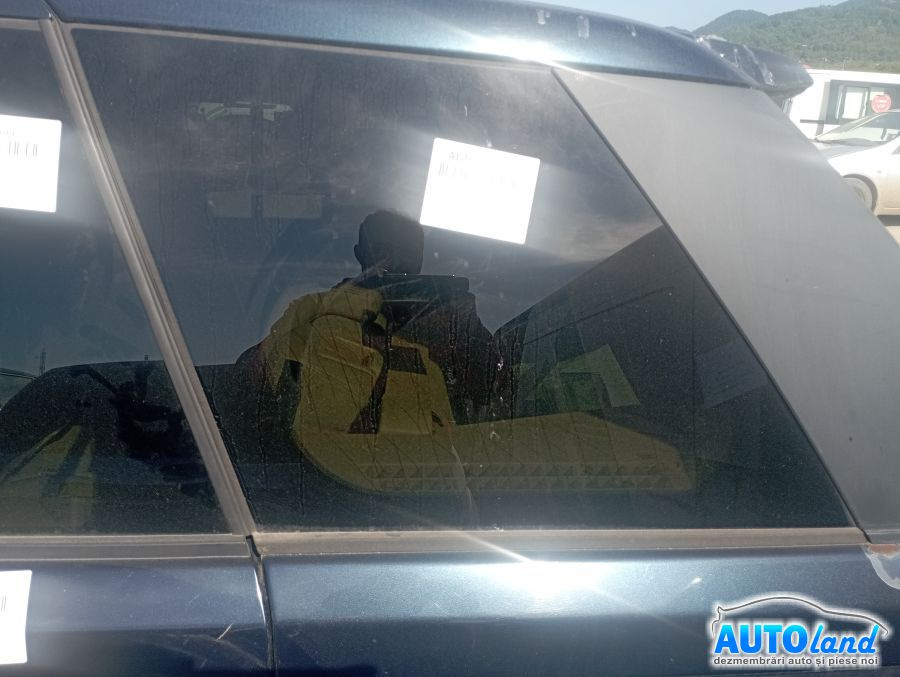 Geam Lateral Stanga Spate Fix de pe Caroserie Land Rover RANGE ROVER SPORT 2005