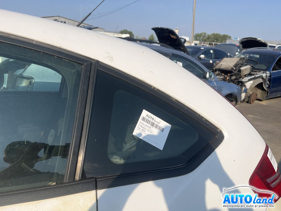 Geam Lateral Stanga Spate Fix de pe Caroserie Citroen C4 LC 2004