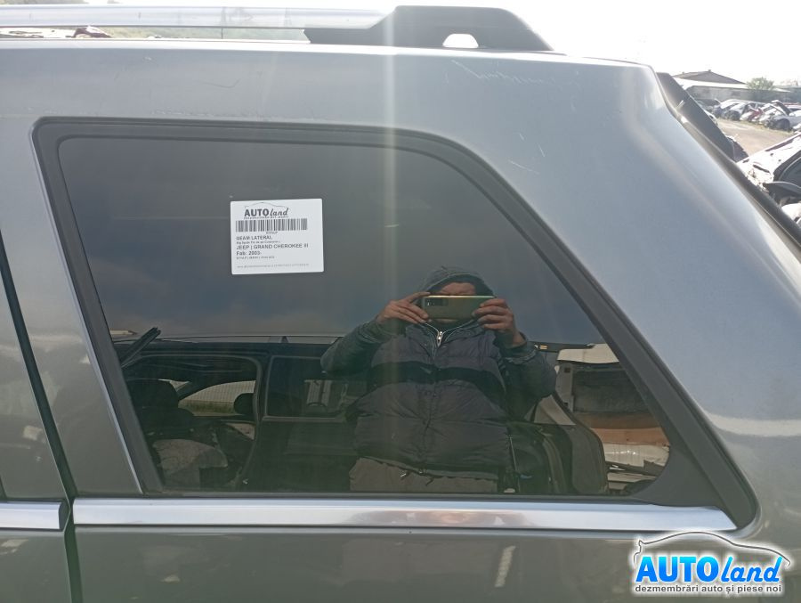 Geam Lateral Stanga Spate Fix de pe Caroserie Jeep GRAND CHEROKEE III 2003