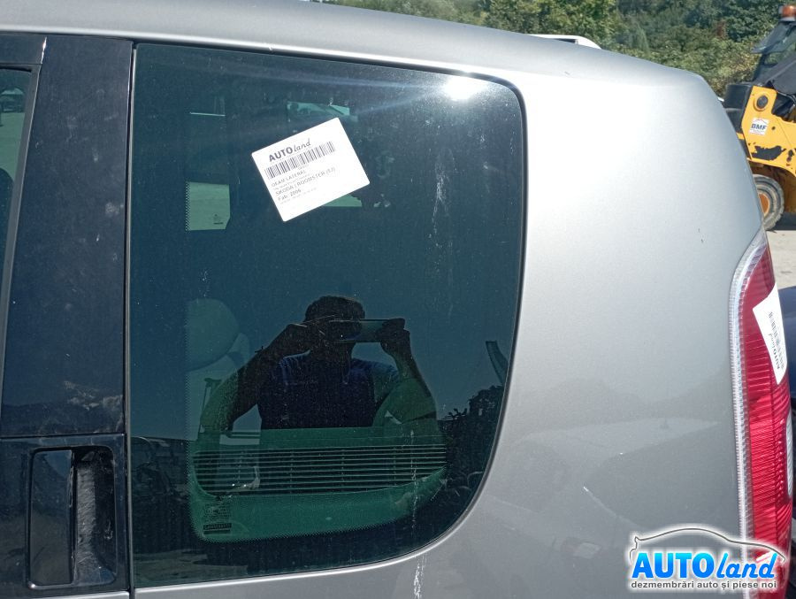 Geam Lateral Stanga Spate Fix pe Caroserie Skoda ROOMSTER 5J 2006