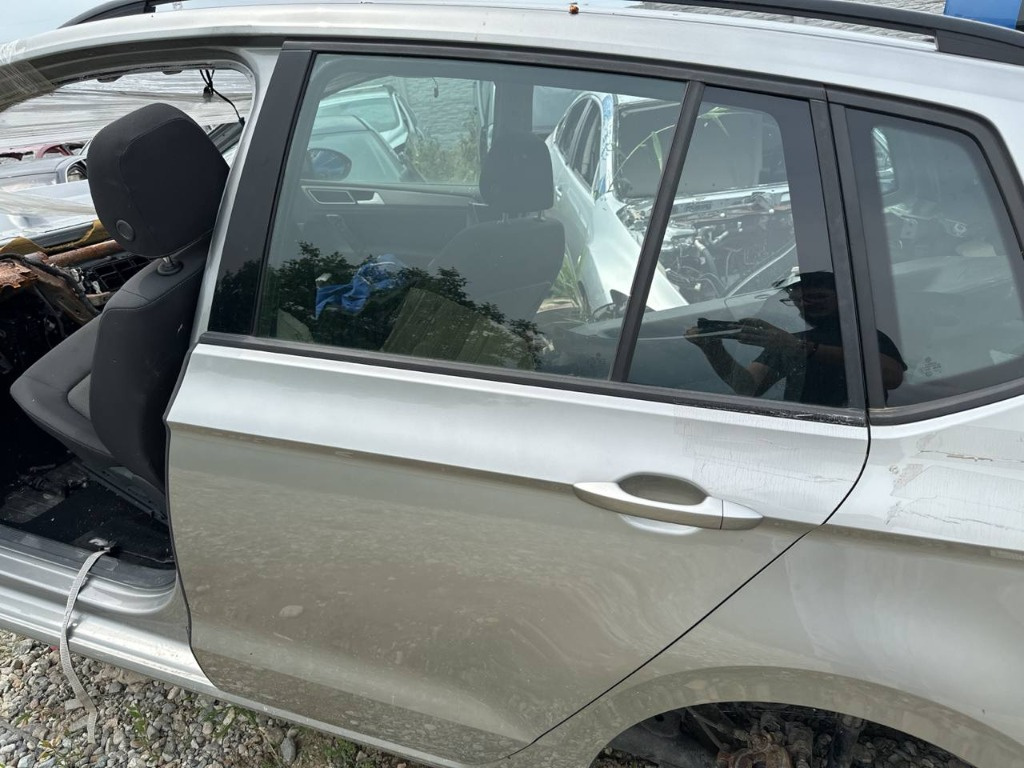 Geam Mic Usa stanga spate Vw Golf Sportsvan 2016 55.000KM