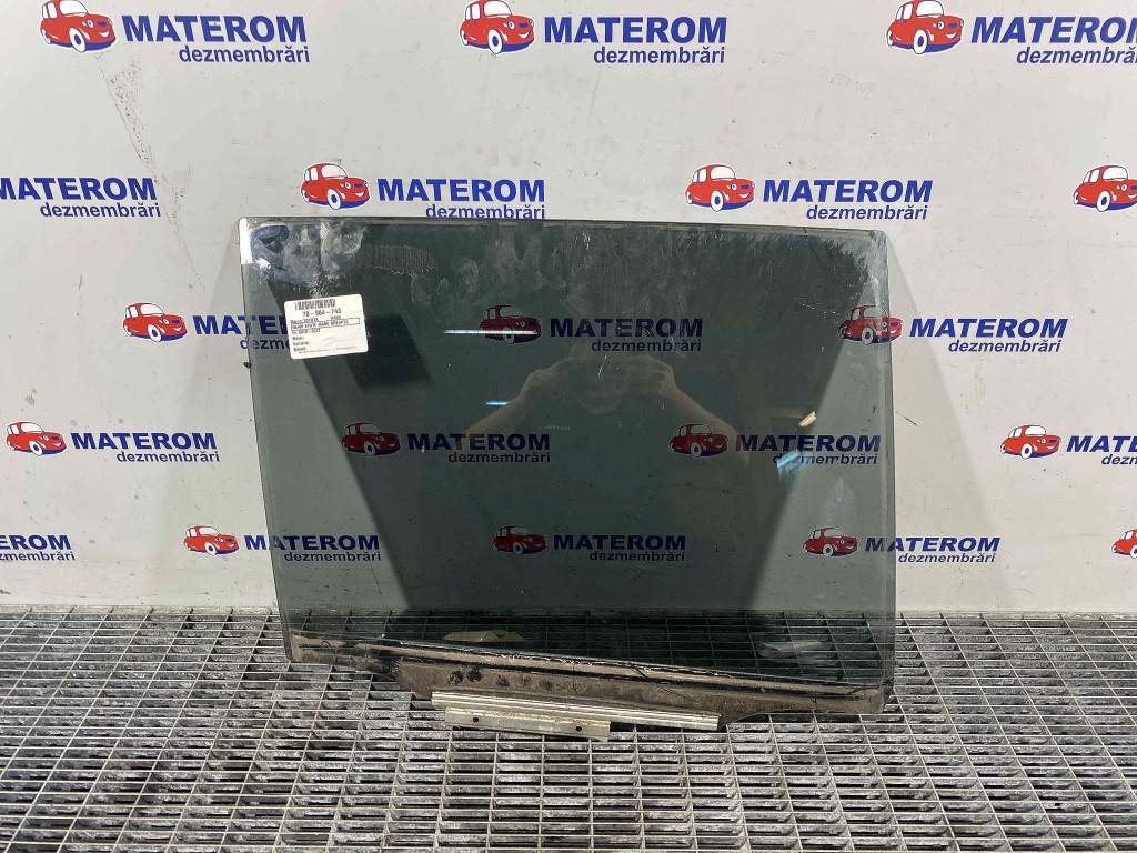 GEAM SPATE MARE DREAPTA TOYOTA RAV4 - - (2010 2012)