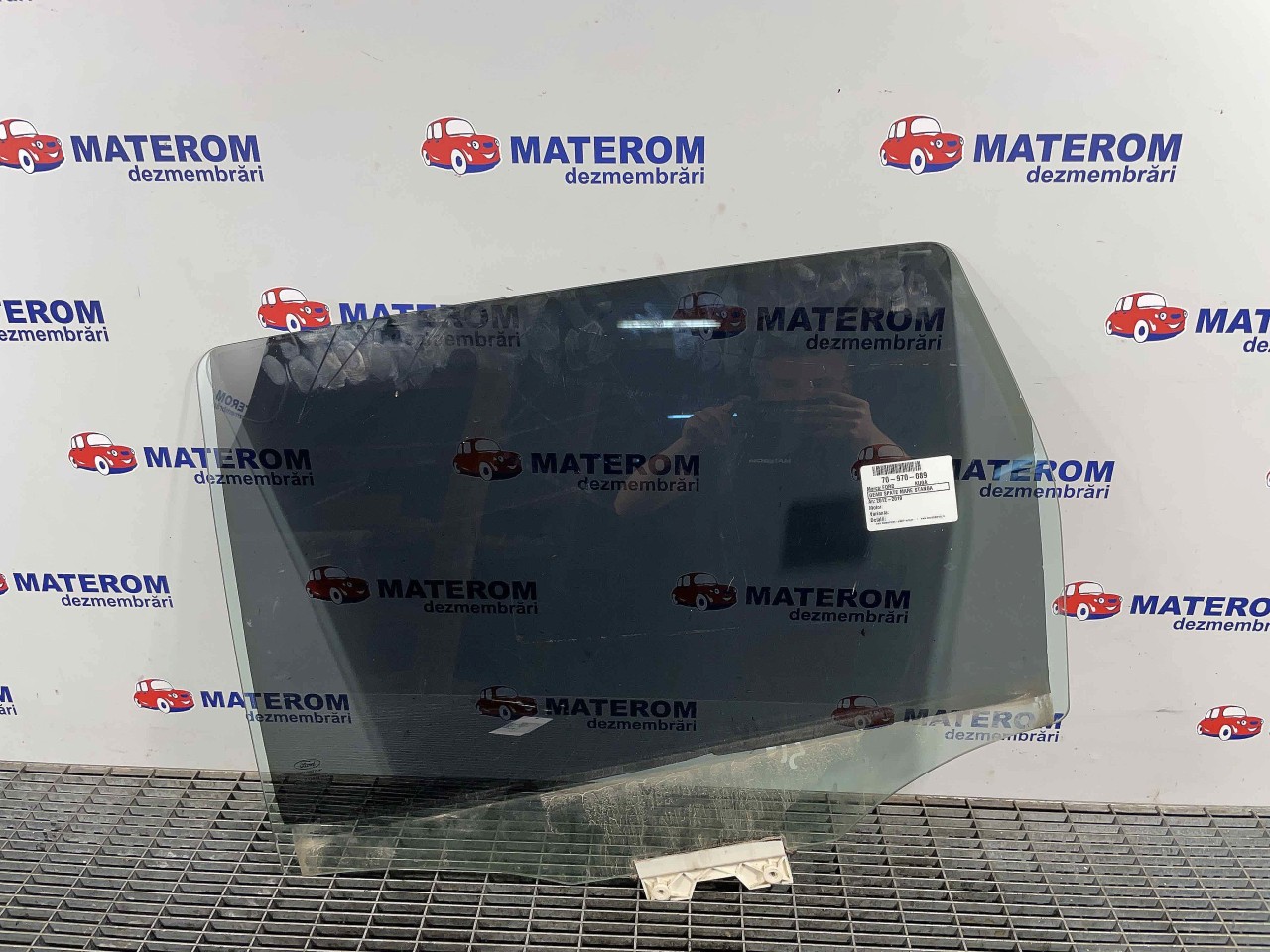 GEAM SPATE MARE STANGA FORD KUGA - - (2012 2019)