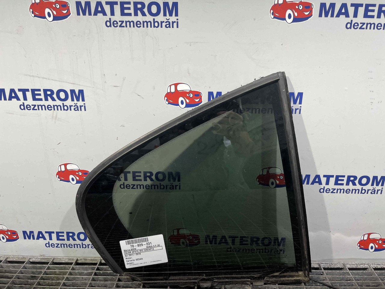 GEAM SPATE MIC DREAPTA BMW SERIA 3 F 30 - - (2011 2018)