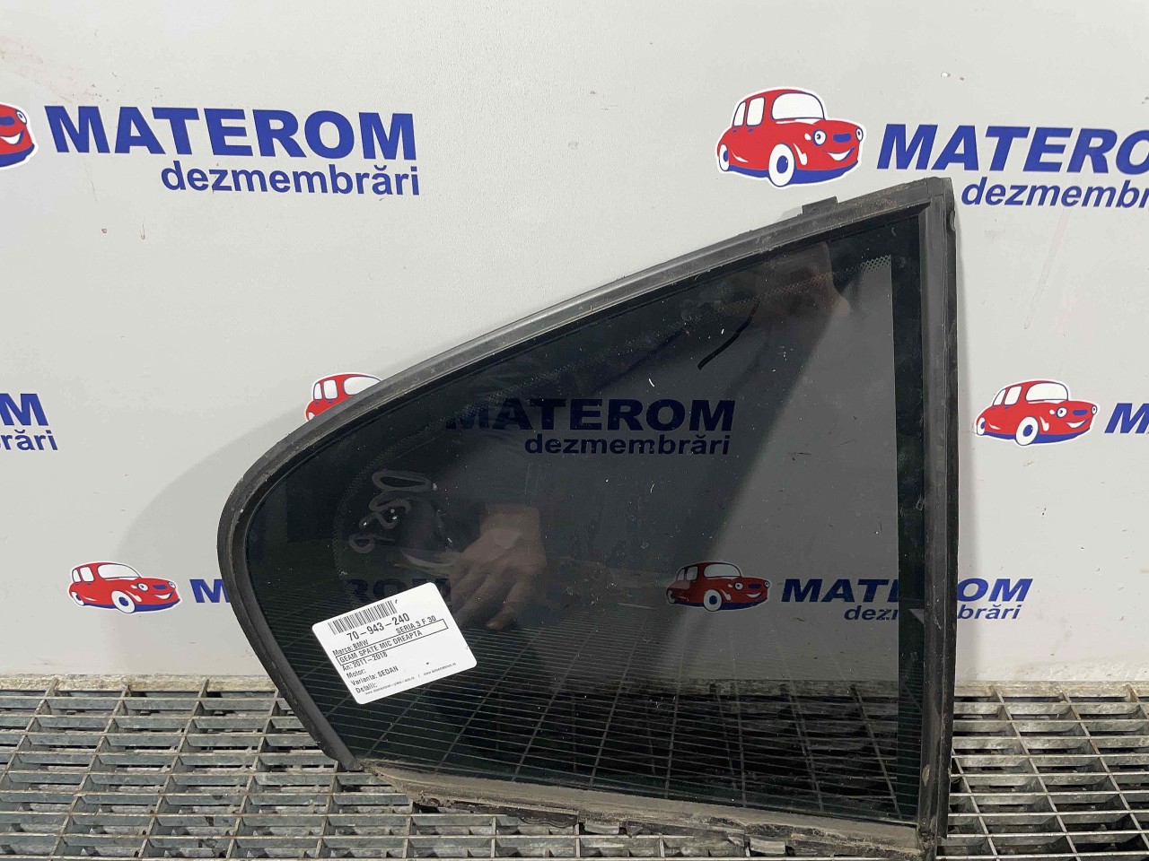 GEAM SPATE MIC DREAPTA BMW SERIA 3 F 30 - - (2011 2018)