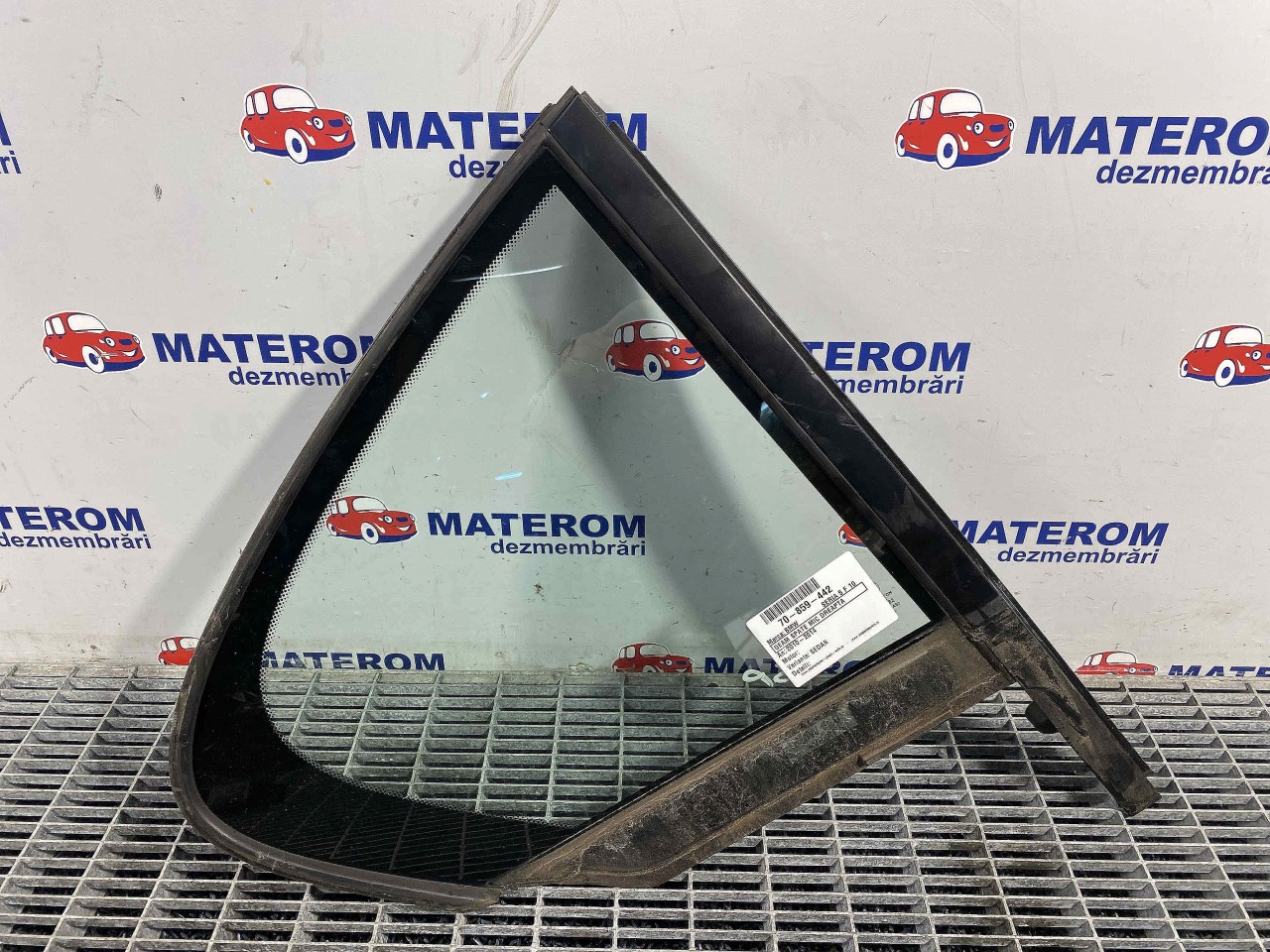 GEAM SPATE MIC DREAPTA BMW SERIA 5 F 10 - - (2010 2014)