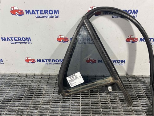 GEAM SPATE MIC DREAPTA CHRYSLER 300C - - (2011 2014)