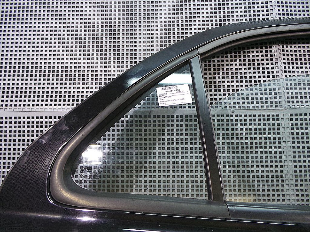 GEAM SPATE MIC DREAPTA KIA SORENTO SORENTO - - (2002 2006)