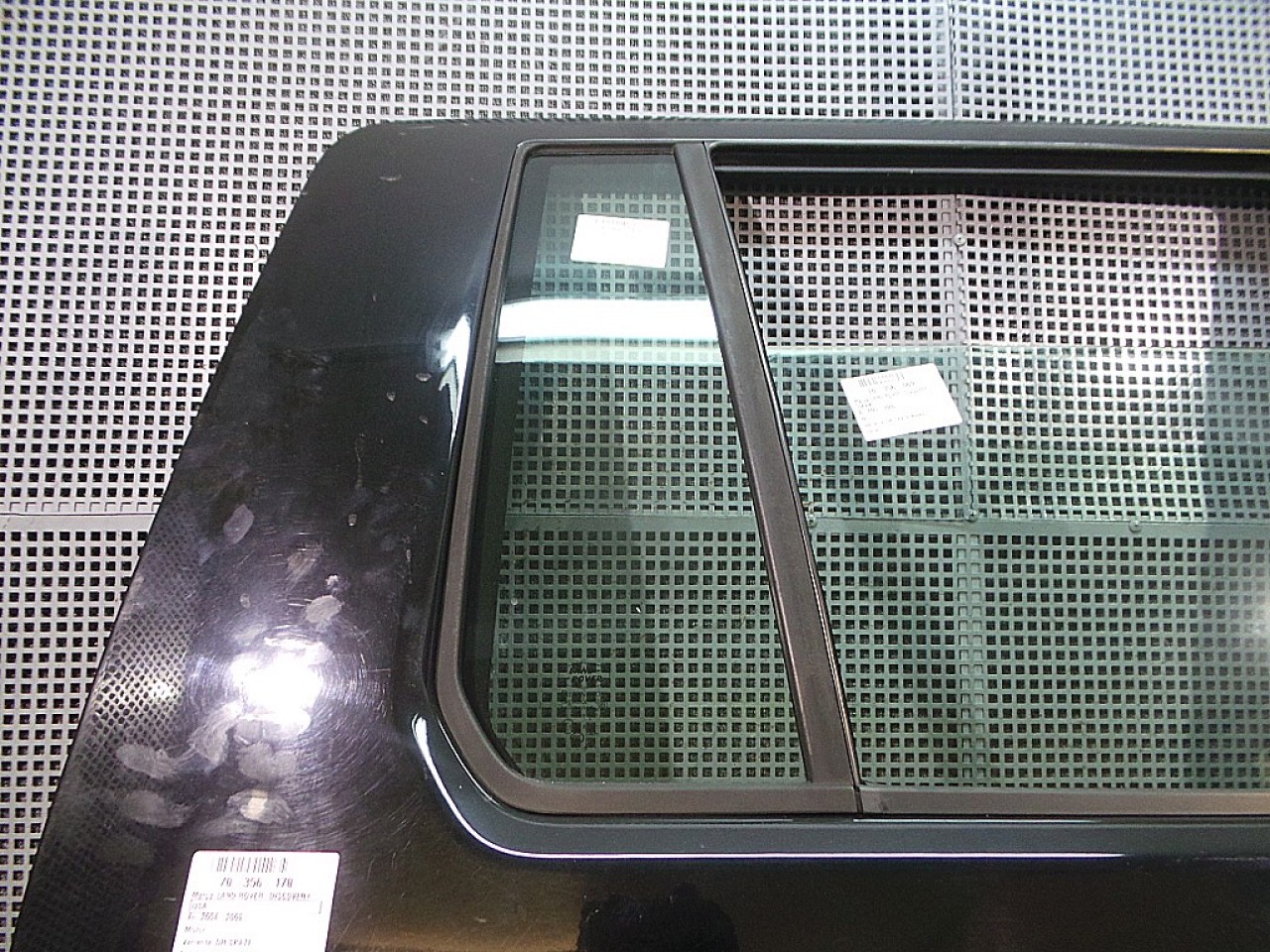 GEAM SPATE MIC DREAPTA LAND ROVER DISCOVERY DISCOVERY - - (2004 2009)