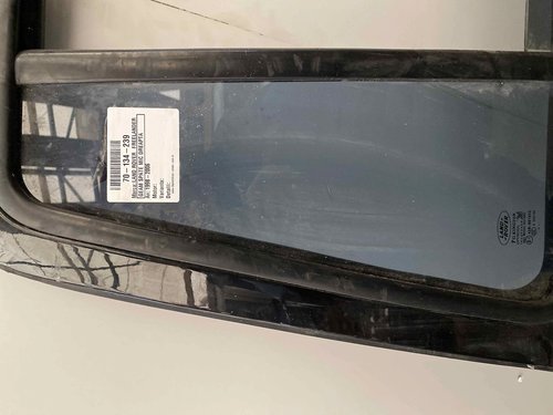GEAM SPATE MIC DREAPTA LAND ROVER FREELANDER - - (1998 2006)