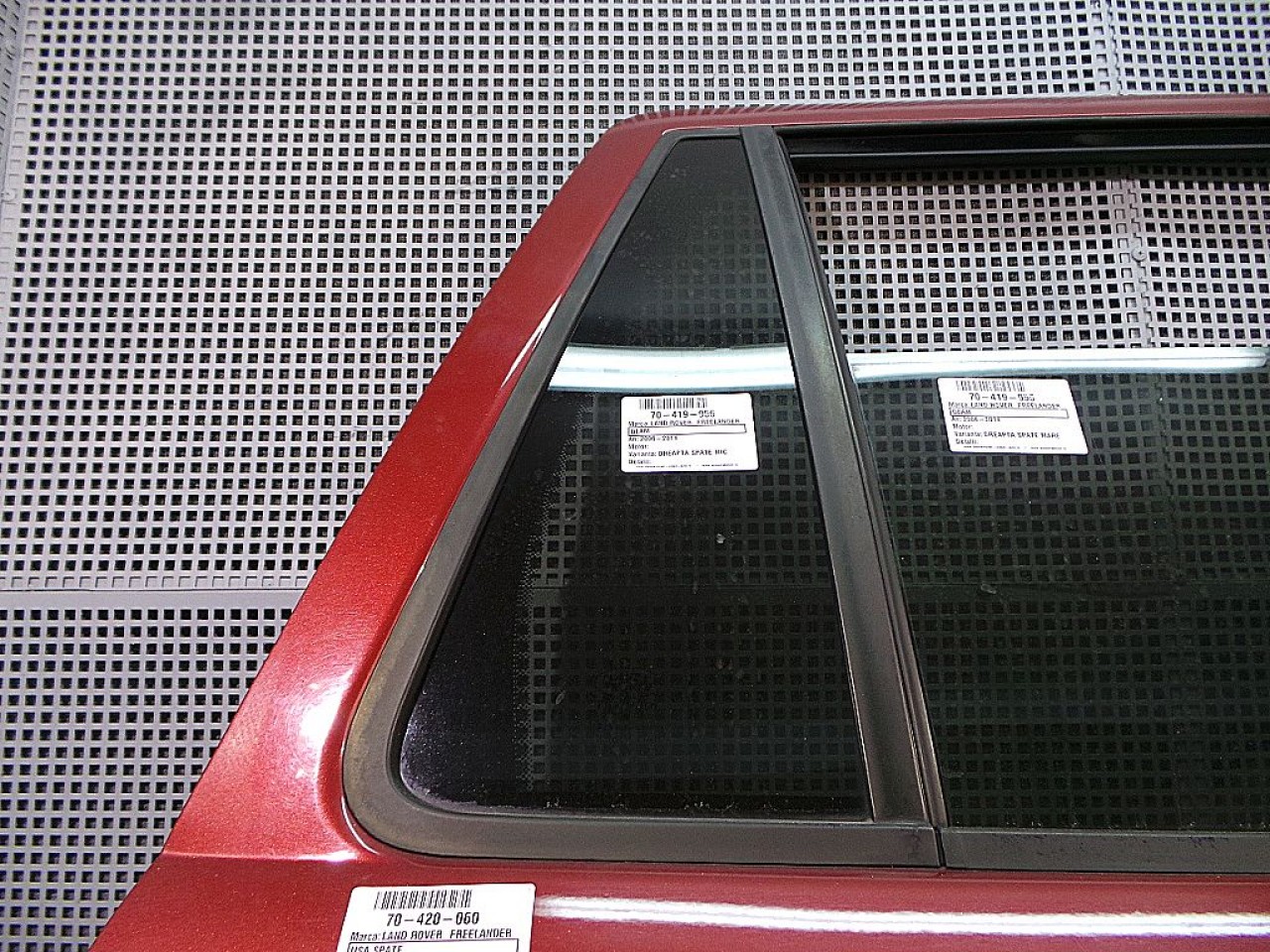 GEAM SPATE MIC DREAPTA LAND ROVER FREELANDER FREELANDER - - (2006 2014)