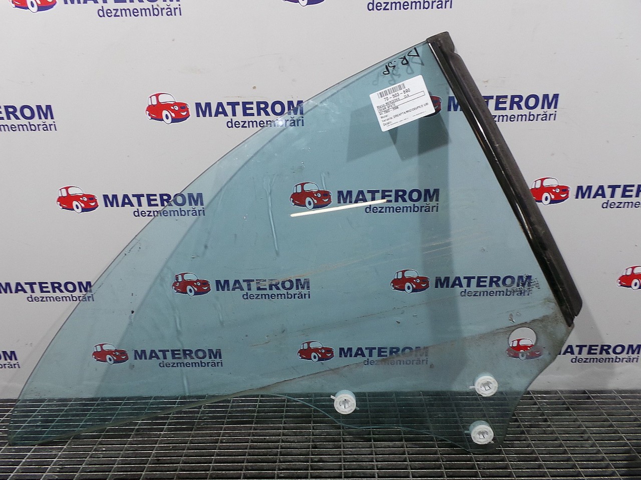 GEAM SPATE MIC DREAPTA MERCEDES CLK CLK - - (2002 2008)