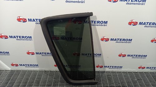 GEAM SPATE MIC DREAPTA NISSAN PATHFINDER PATHFINDER - - (2005 2010)