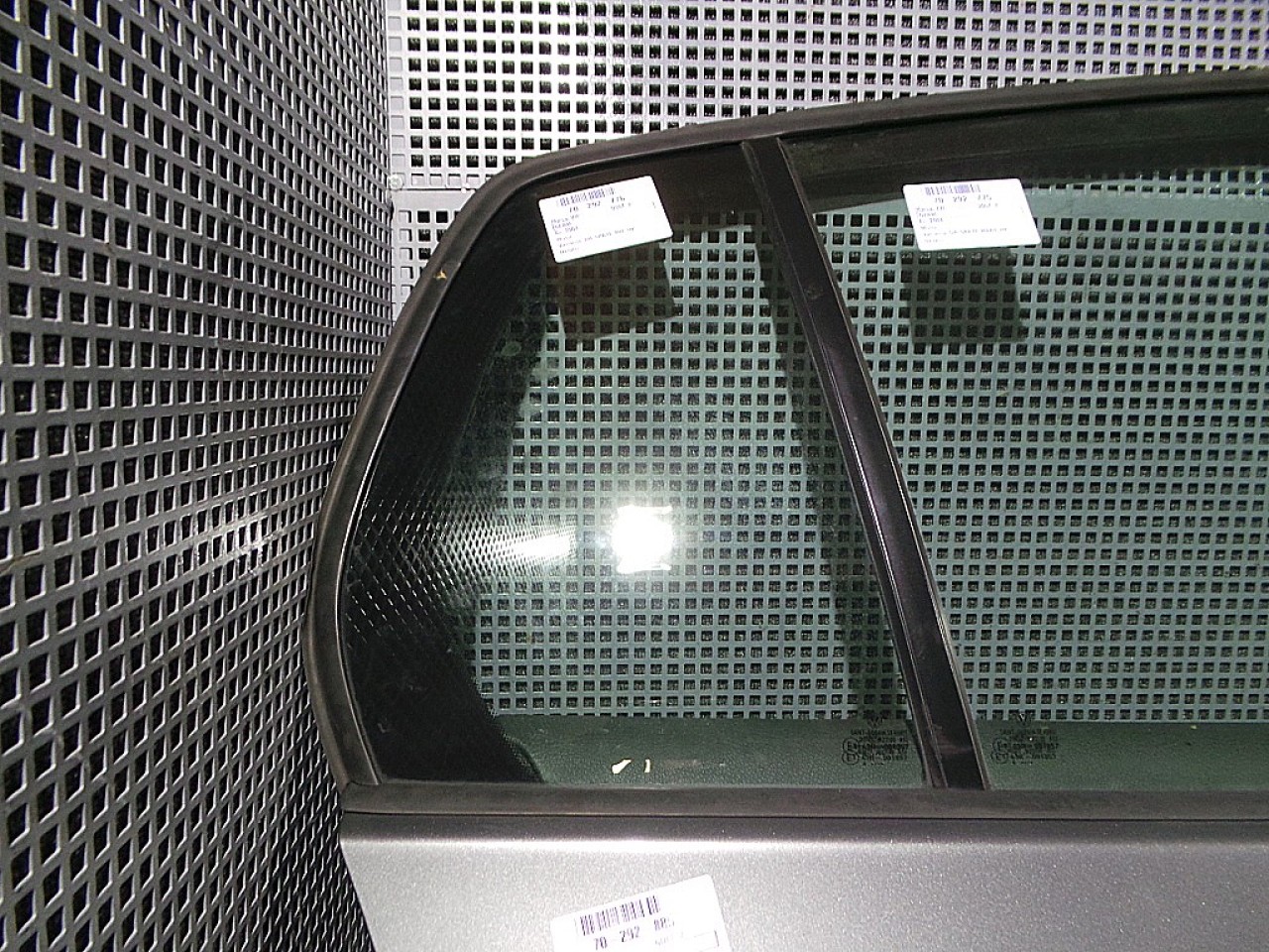 GEAM SPATE MIC DREAPTA VW GOLF V GOLF V - - (2004 2008)
