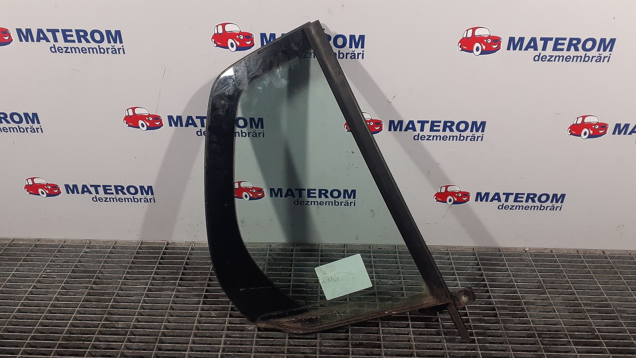 GEAM SPATE MIC DREAPTA VW GOLF VI - - (2008 2012)