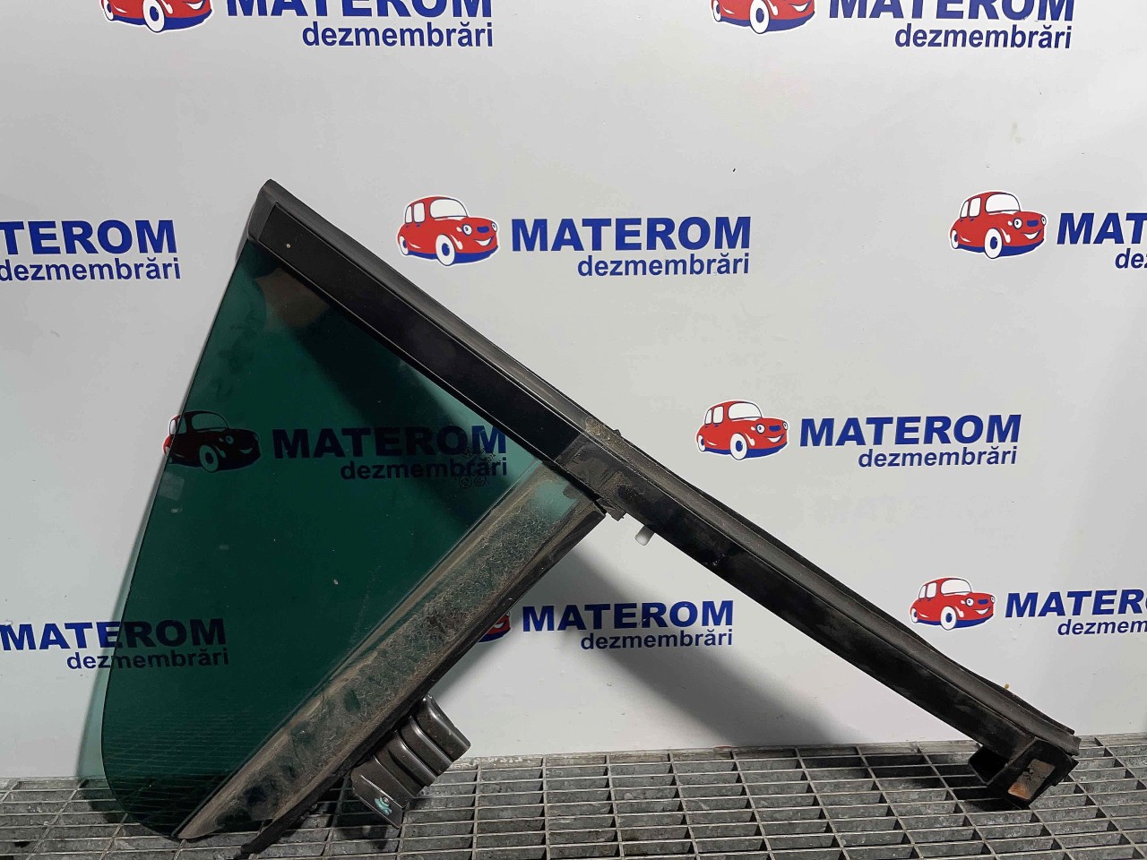 GEAM SPATE MIC DREAPTA VW PASSAT CC - - (2012 2019)
