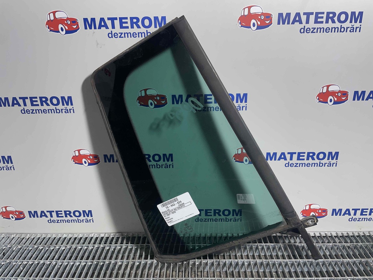 GEAM SPATE MIC DREAPTA VW TIGUAN TIGUAN - - (2007 2010)