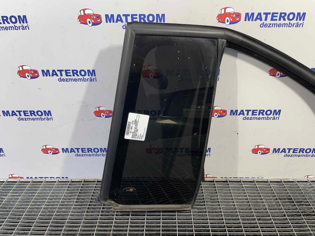 GEAM SPATE MIC DREAPTA VW TOURAN - - (2007 2010)