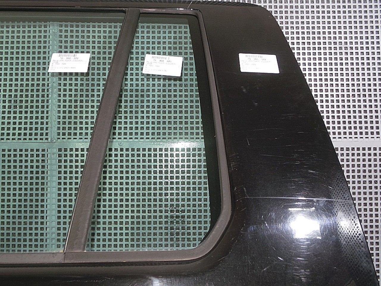 GEAM SPATE MIC STANGA LAND ROVER DISCOVERY - - (2004 2009)