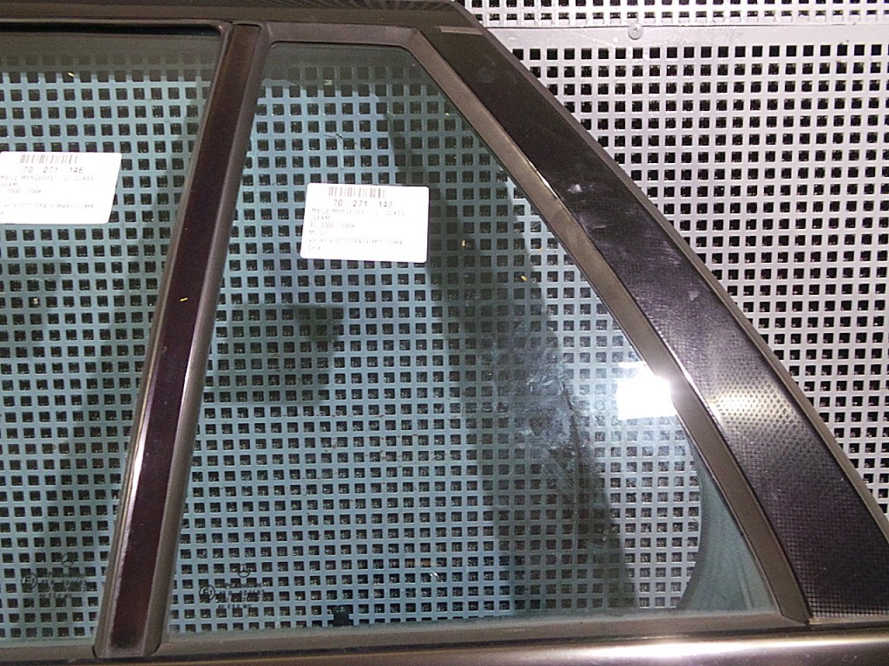 GEAM SPATE MIC STANGA MERCEDES C-CLASS - - (2000 2007)