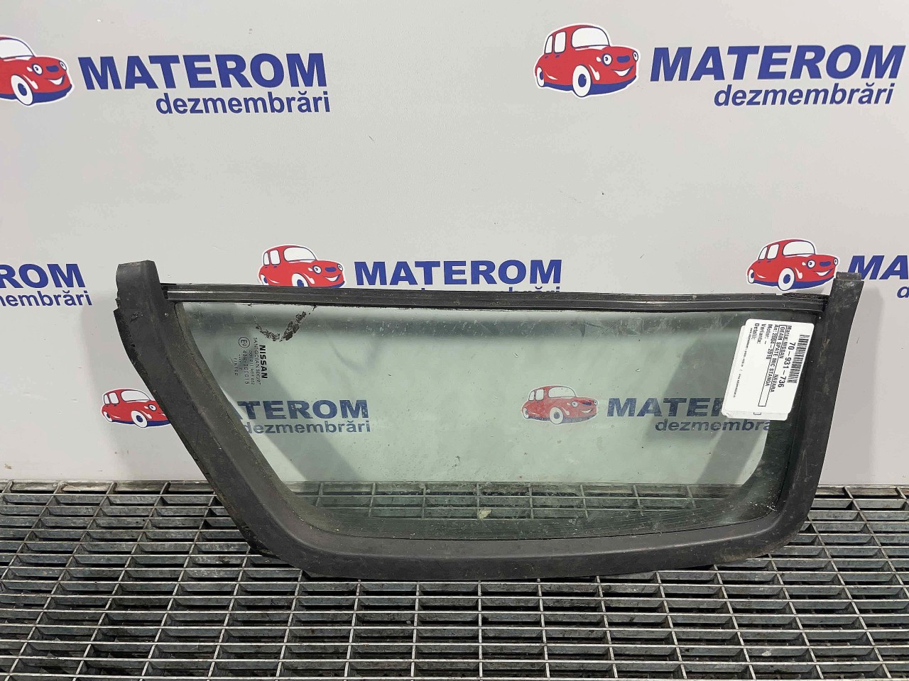 GEAM SPATE MIC STANGA NISSAN NAVARA - - (2005 2010)