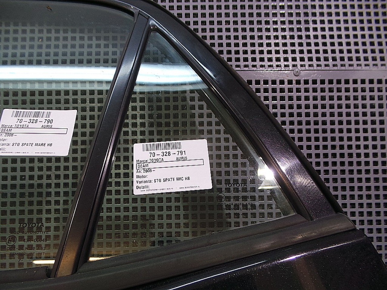 GEAM SPATE MIC STANGA TOYOTA AURIS AURIS - - (2006 2012)
