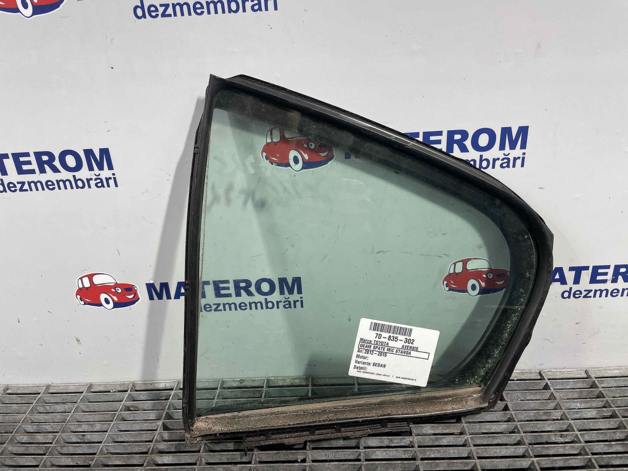 GEAM SPATE MIC STANGA TOYOTA AVENSIS - - (2012 2015)