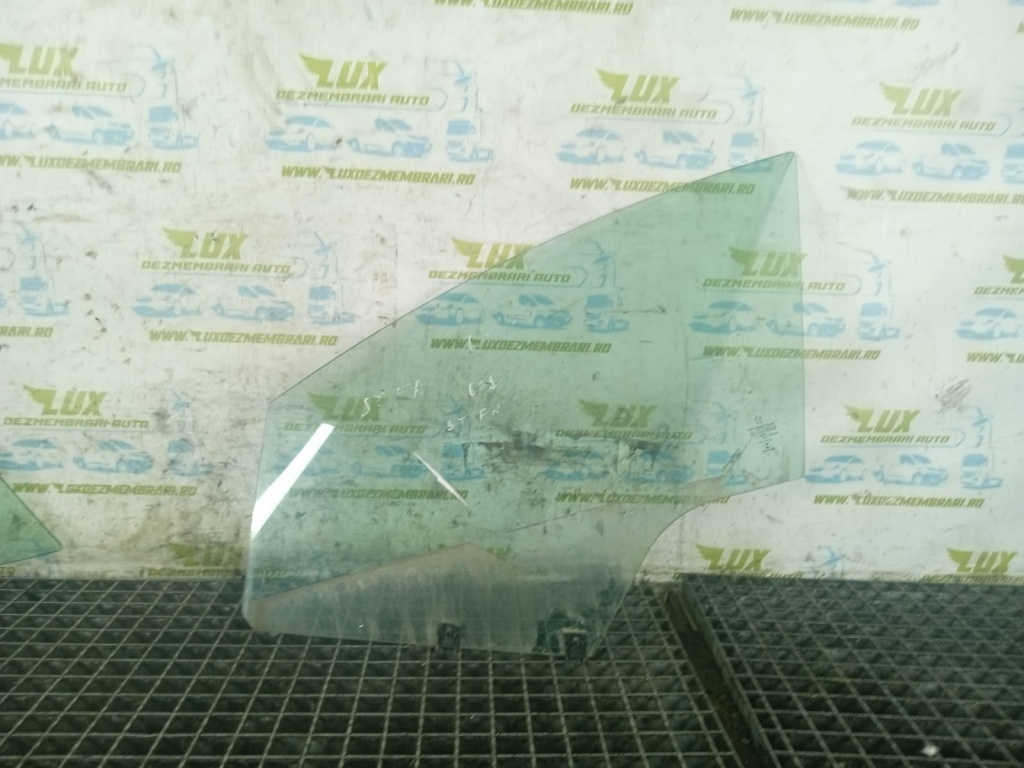 Geam stanga fata Peugeot 3008 [2010 - 2013] 1.6 hdi 9HD