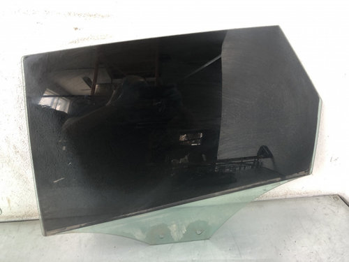 Geam stanga spate Audi A4 B8 Avant 2.0 TDI Manual, 136cp sedan 2012 (cod intern: 70360)