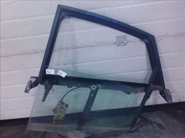 Geam stanga spate AUDI A6 3.0 d an fabr. 2007