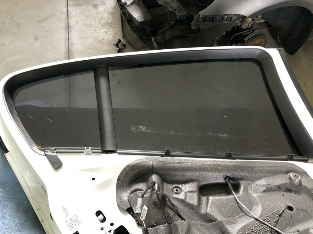 Geam stanga spate BMW E87 123d hatchback 2008 (cod intern: 15849)
