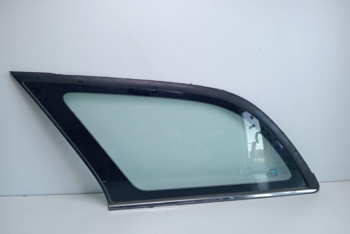 Geam stanga spate break Toyota Avensis 2 T25 [facelift] [2006 - 2009]