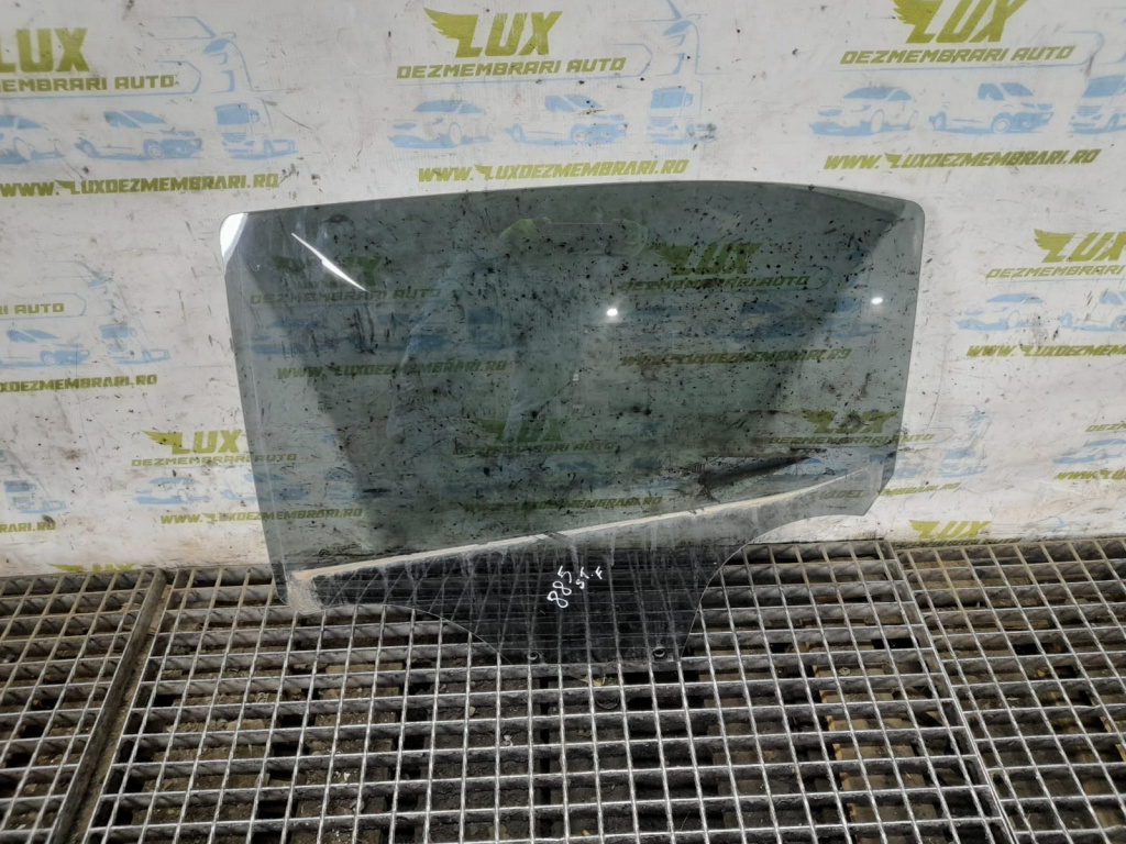 Geam stanga spate Citroen C3 3 [2016 - 2020] 1.2 benzina HM05
