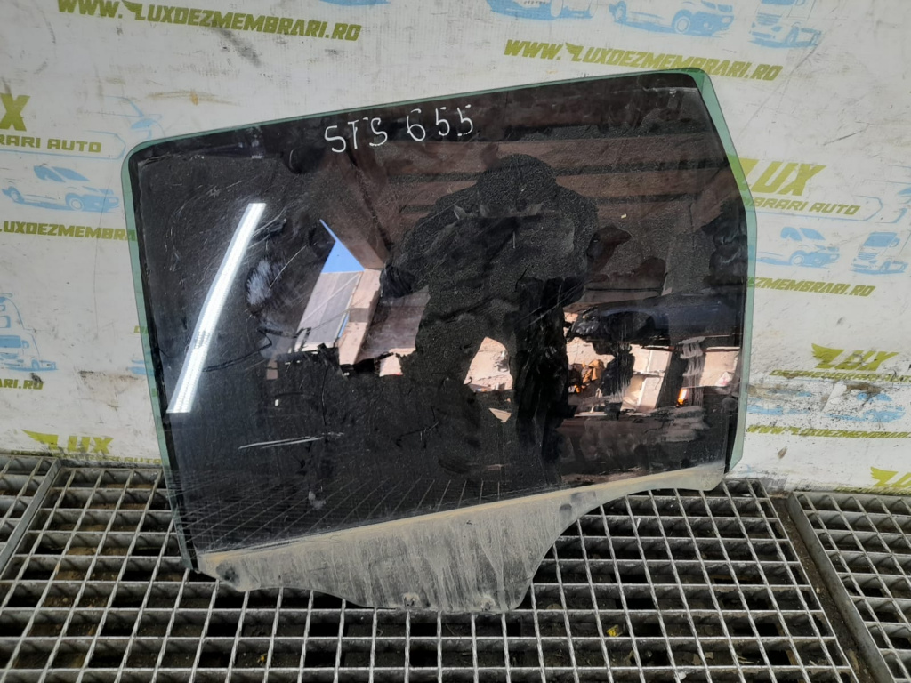 Geam stanga spate Dacia Duster [2010 - 2013] 1.5 dci K9K898