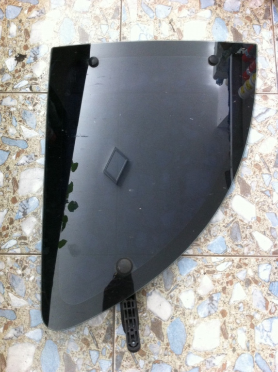 Geam stanga spate Ford Ka [1996 - 2008] Hatchback 3-usi 1.3 MT (60 hp) (RB_) RBT BAA