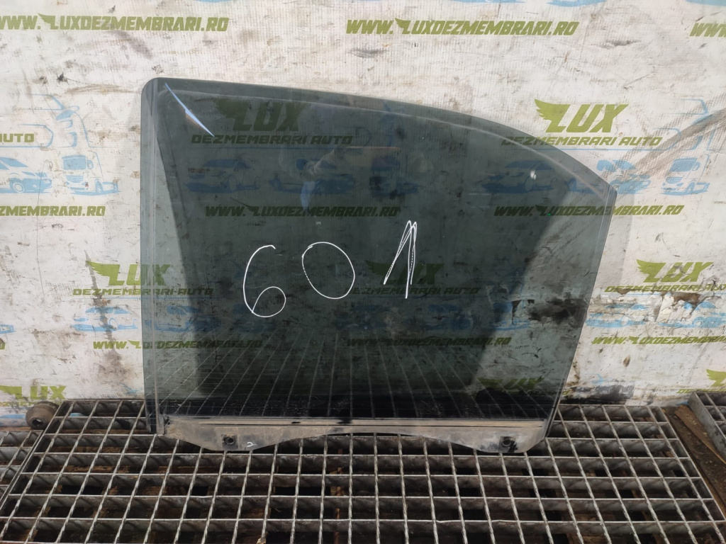 Geam stanga spate Kia Sorento [2002 - 2006] 2.5 crdi D4CB