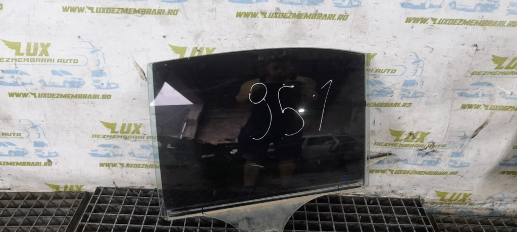 Geam stanga spate Mercedes-Benz C-Class W205/S205/C205 [2014 - 2018] 2.2 cdi om651921