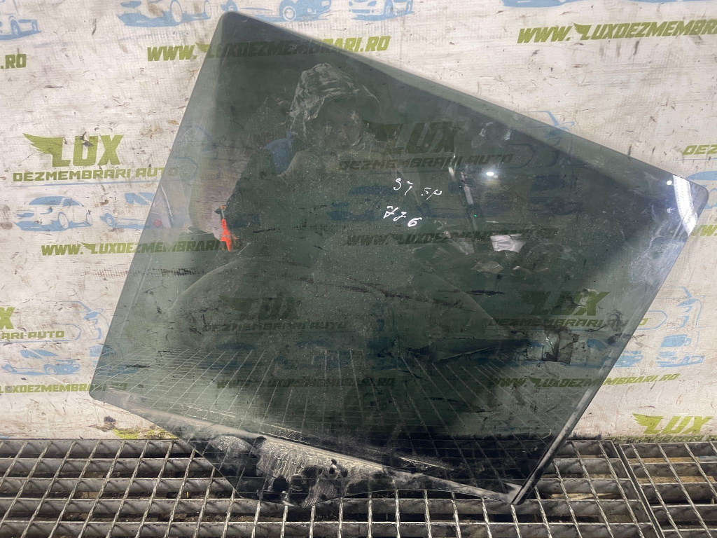 Geam stanga spate Mercedes-Benz ML W164 [2005 - 2008] 3.0 cdi om642