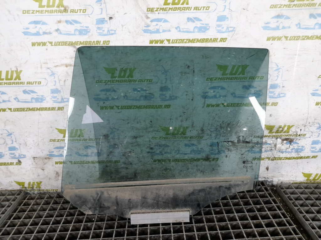 Geam stanga spate Opel Zafira B [2005 - 2010] 1.9 cdti Z19DTH