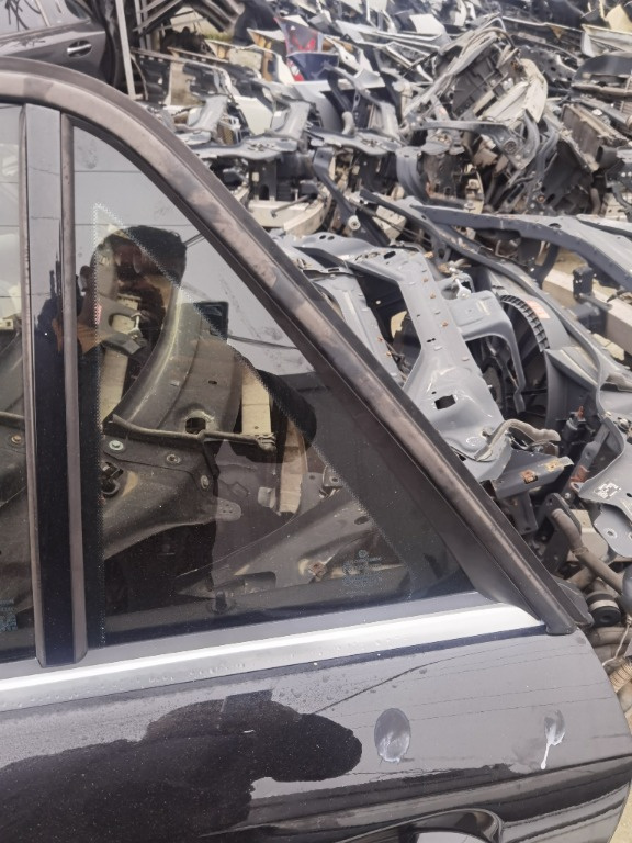 Geam stanga spate triunghi Mercedes ML350 cdi W166