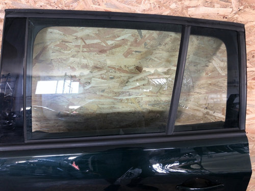 Geam stanga spate VW Tiguan 5N suv 2011 (cod intern :15004)