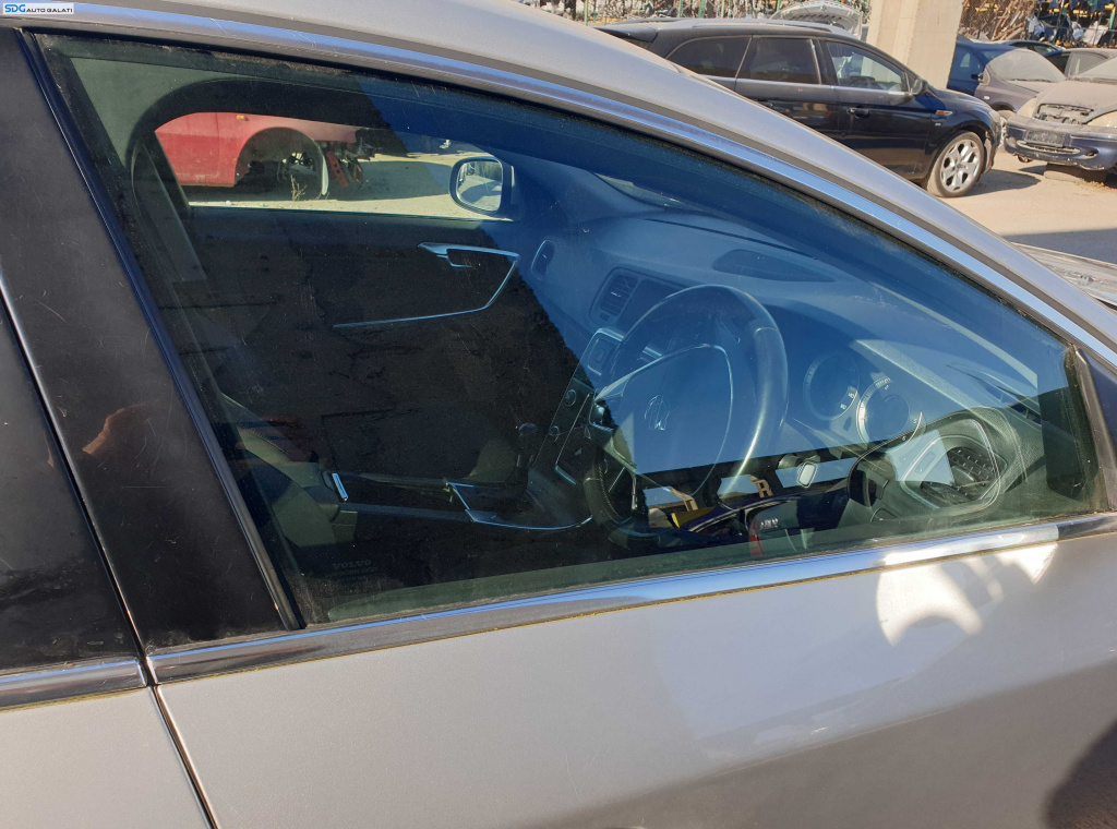 Geam Sticla Culisant de pe Usa Portiera Dreapta Fata Volvo S60 Berlina Sedan 2010 - 2018 [K1847]