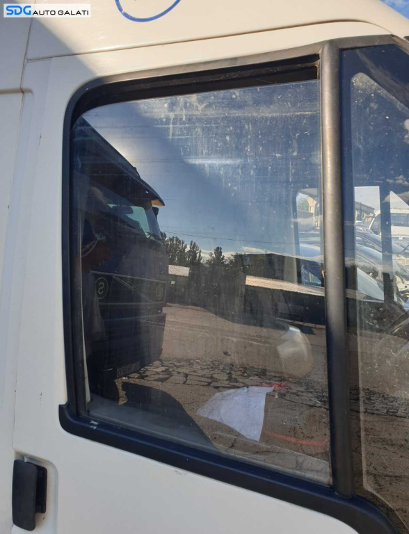 Geam Sticla Culisant de pe Usa Portiera Dreapta Fata Ford Transit 2000 - 2006