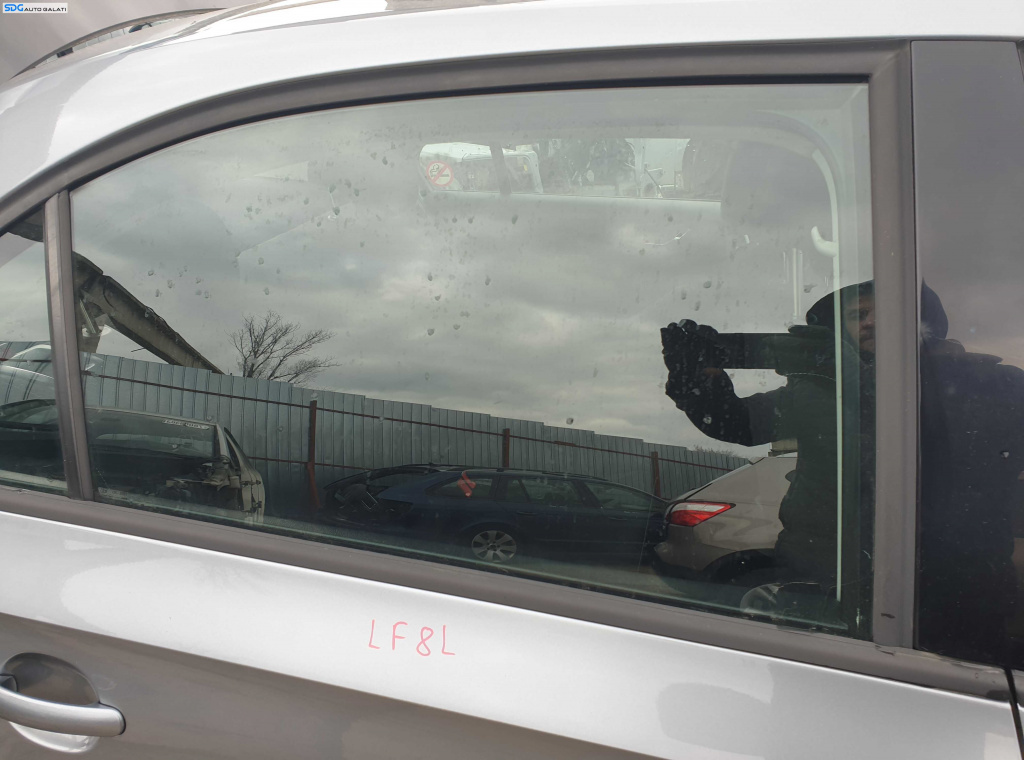 Geam Sticla Culisant de pe Usa Portiera Dreapta Spate Skoda Rapid Berlina Sedan 2012 - 2017 [K3806]