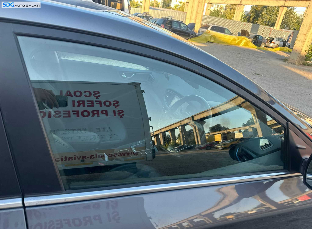 Geam Sticla Culisant de pe Usa Portiera Dreapta Fata Hyundai Ioniq 2016 - 2019 [K6478]