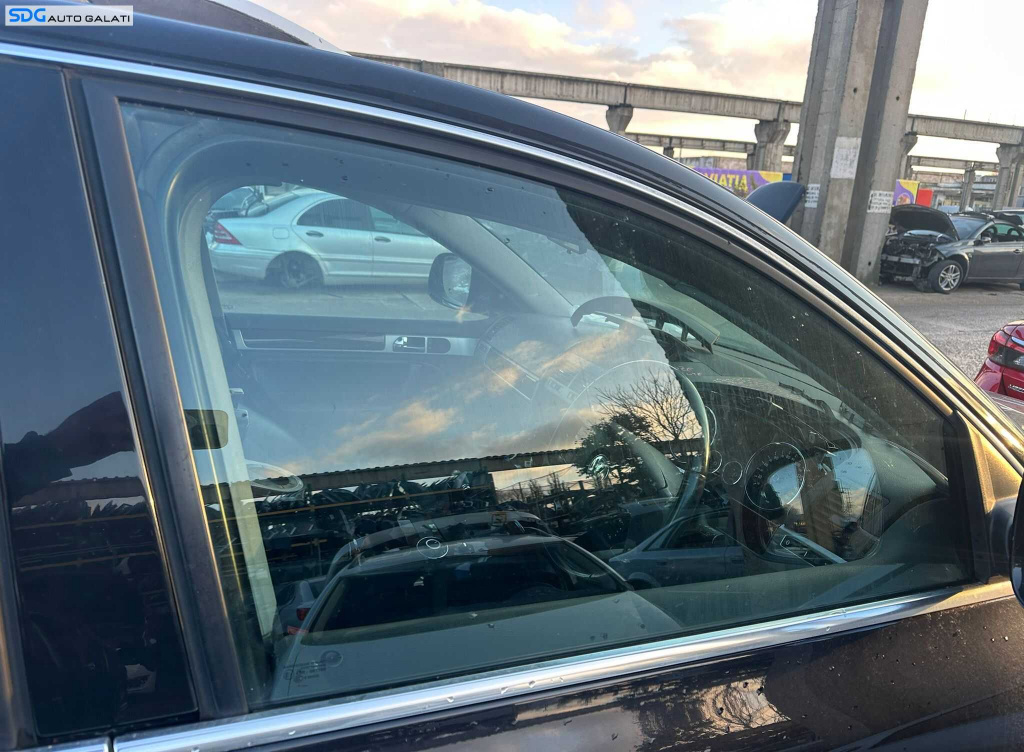Geam Sticla Culisant de pe Usa Portiera Dreapta Fata Volkswagen Touareg 7L 2002 - 2010 [C9705]
