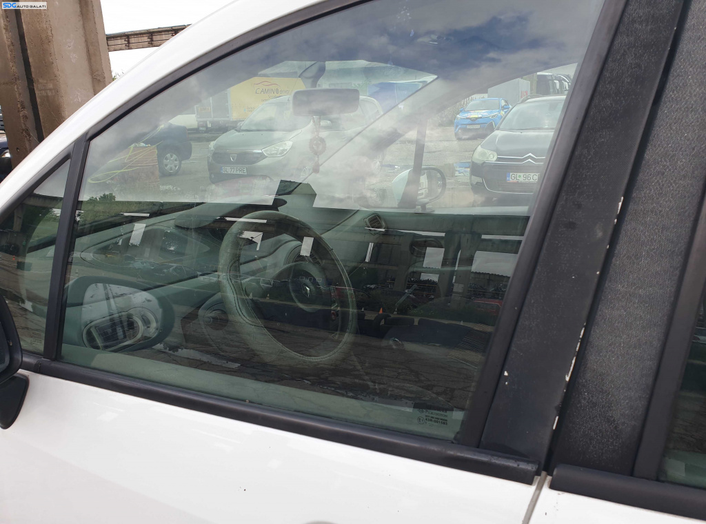 Geam Sticla Culisant de pe Usa Portiera Stanga Fata Renault Grand Modus 2004 - 2012 [K5900]