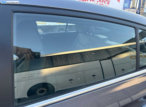 Geam Sticla Culisant de pe Usa Portiera Stanga Spate Hyundai Ioniq 2016 - 2019 [K6473]
