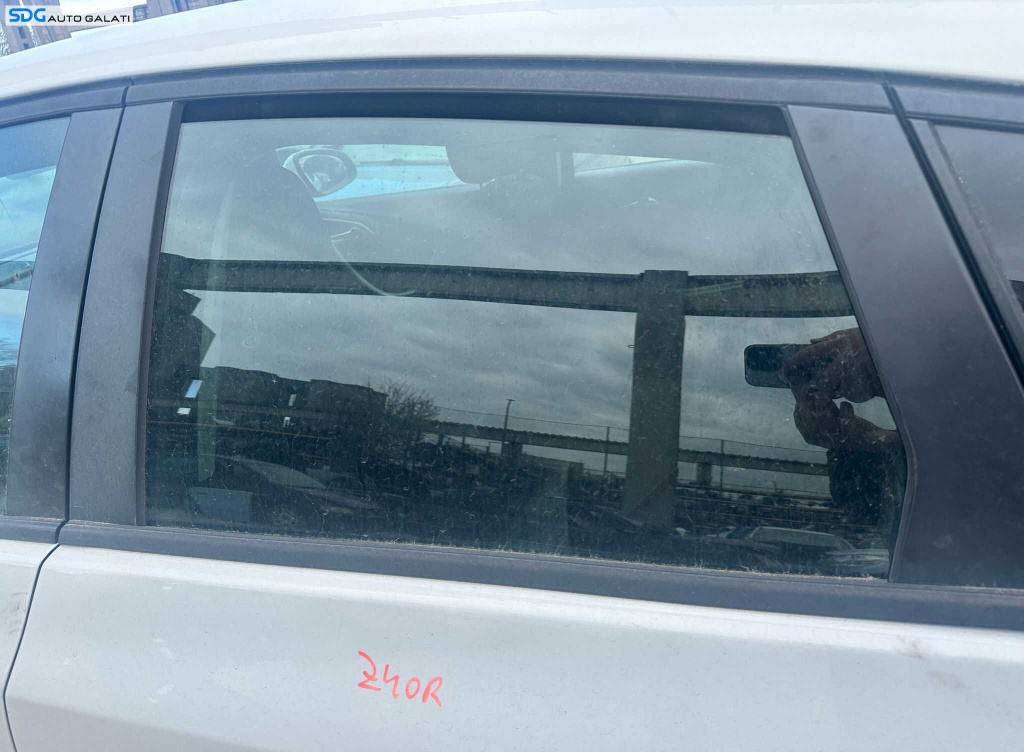 Geam Sticla Culisant de pe Usa Portiera Stanga Spate Opel Astra J Hatchback 4 usi 2009 - 2016 [K3653]