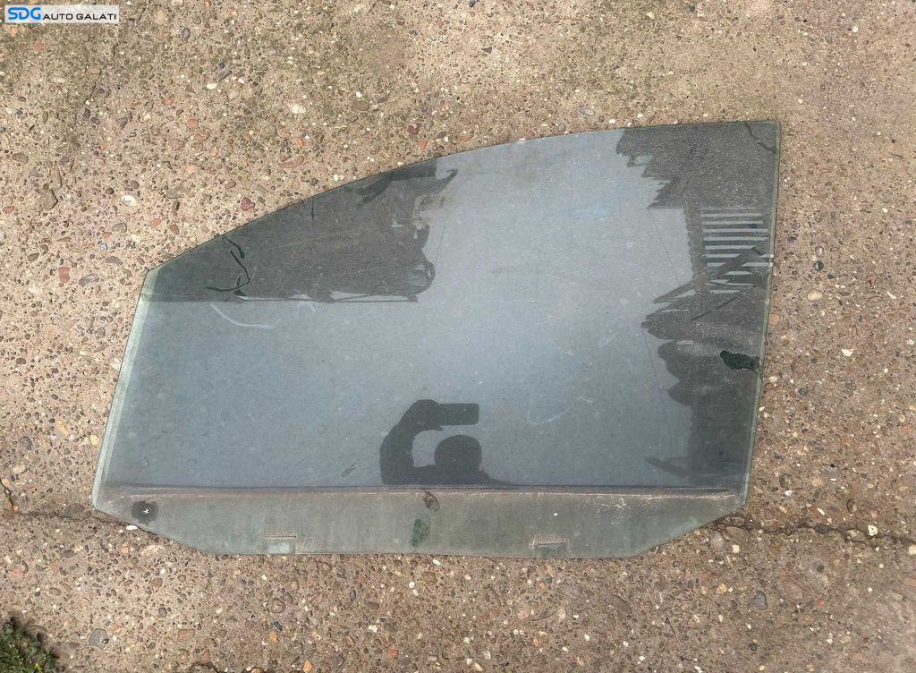 Geam Sticla Culisant de pe Usa Portiera Stanga Fata Volkswagen Touran 1T2 2003 - 2010 [C9173]